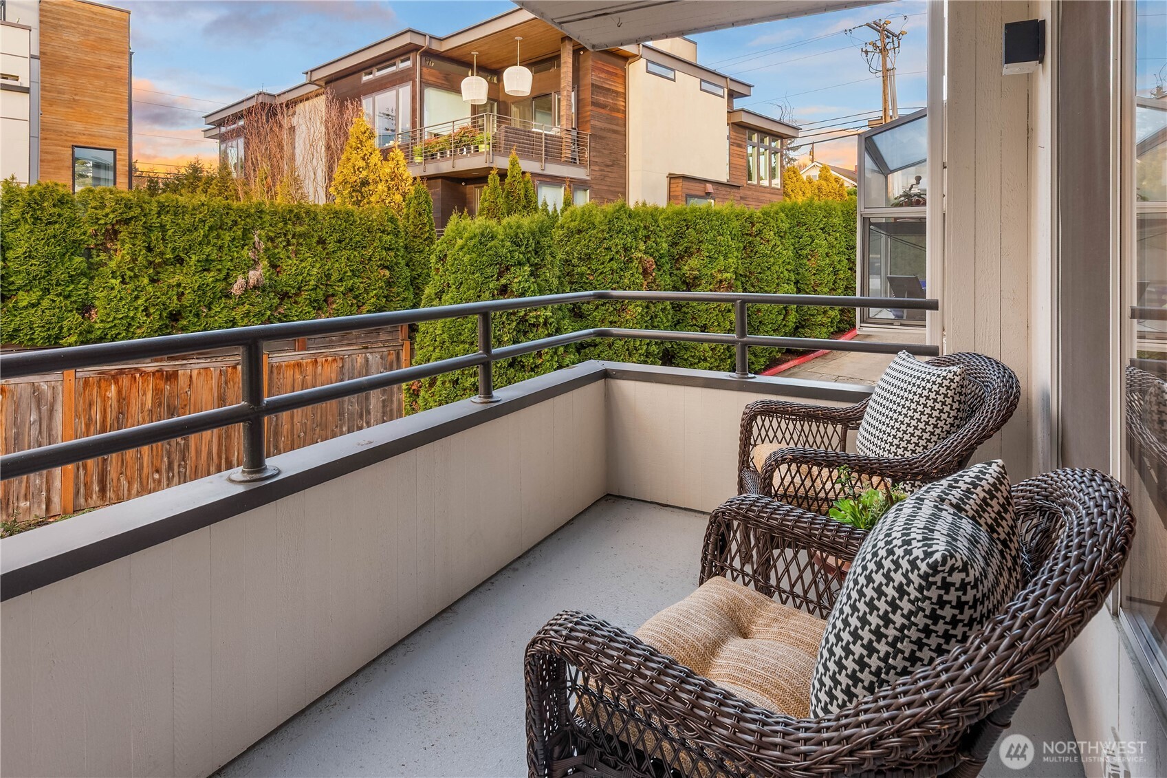 10142 NE 63rd Street , Kirkland, WA 98033