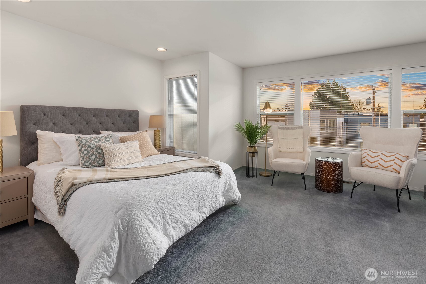 10142 NE 63rd Street , Kirkland, WA 98033