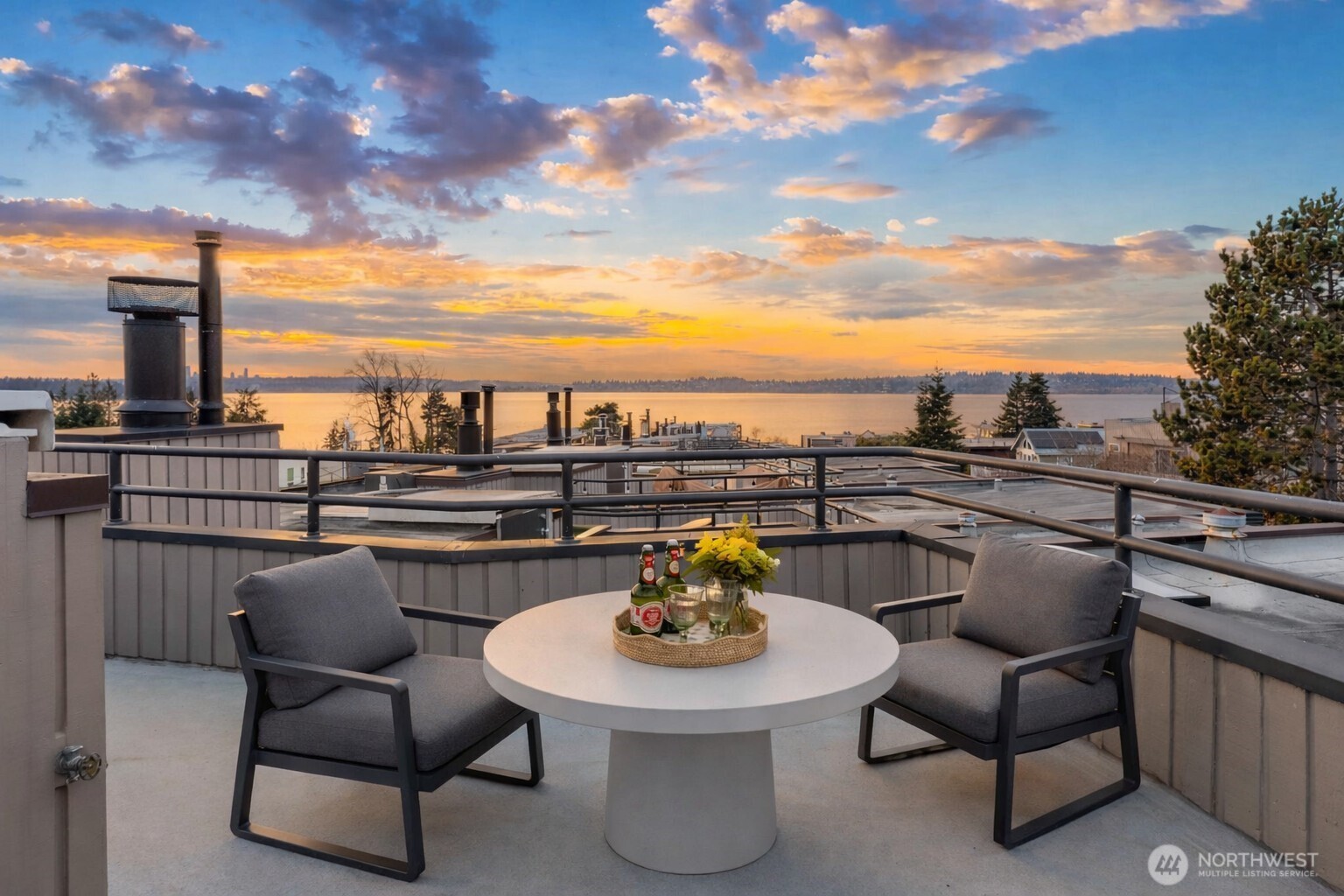 10142 NE 63rd Street , Kirkland, WA 98033