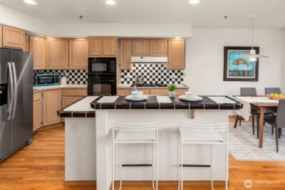 10142 NE 63rd Street , Kirkland, WA 98033 - Photo 8