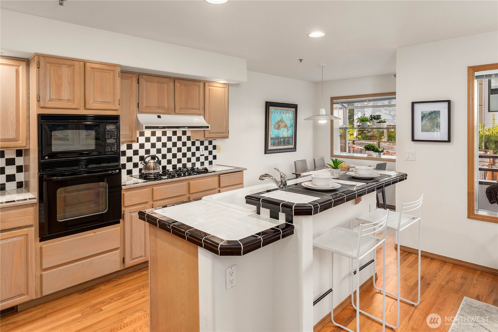 10142 NE 63rd Street , Kirkland, WA 98033
