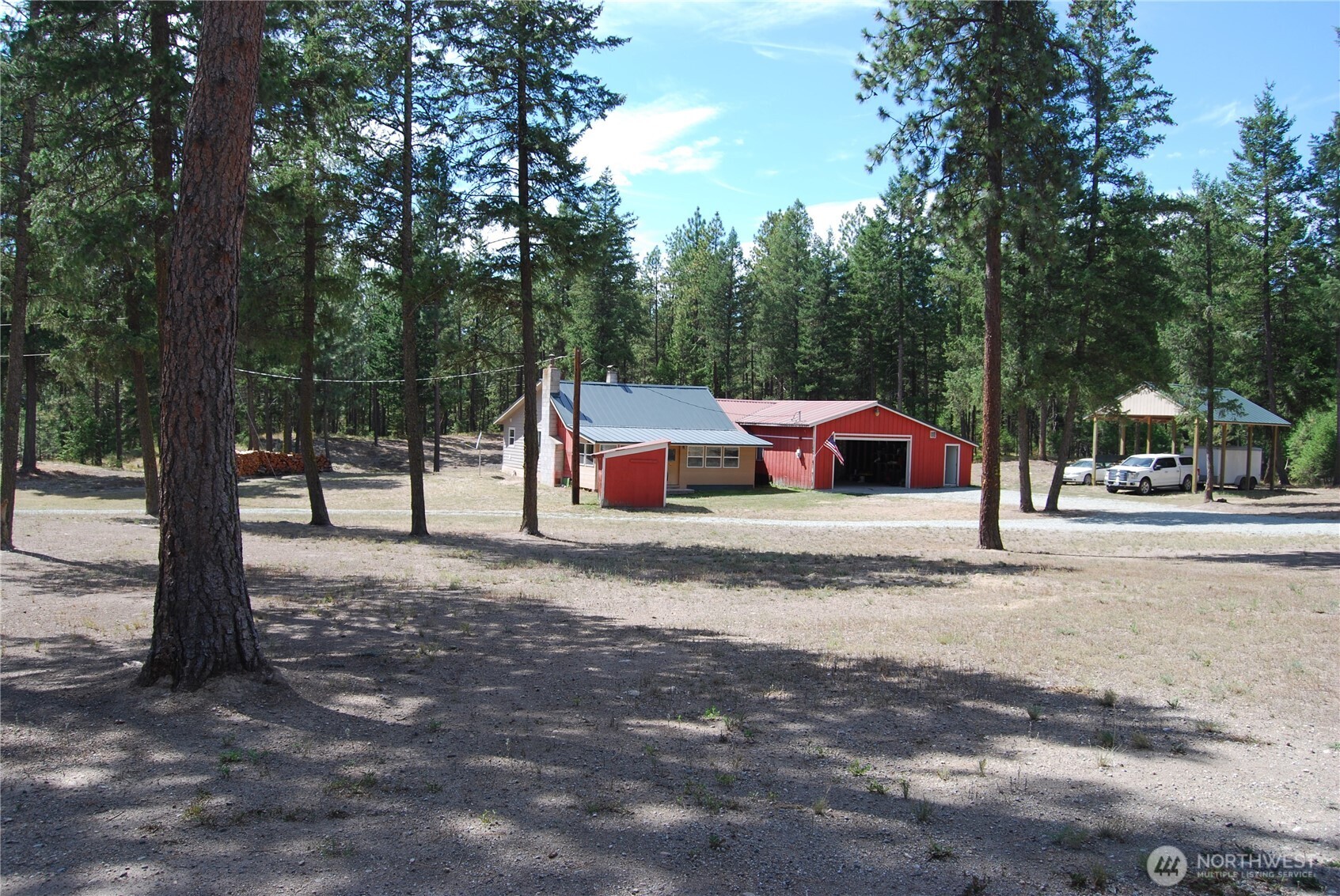 31 Summit Lake Rd , Tonasket, WA 98855