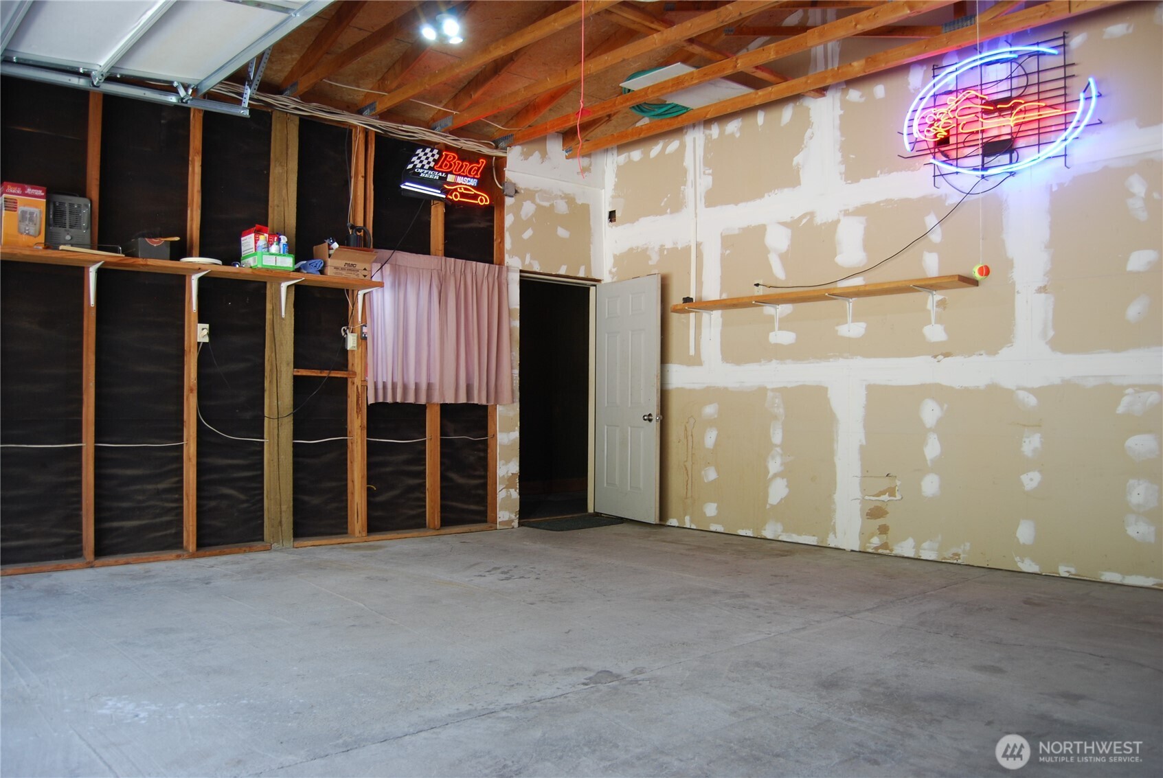 31 Summit Lake Rd , Tonasket, WA 98855