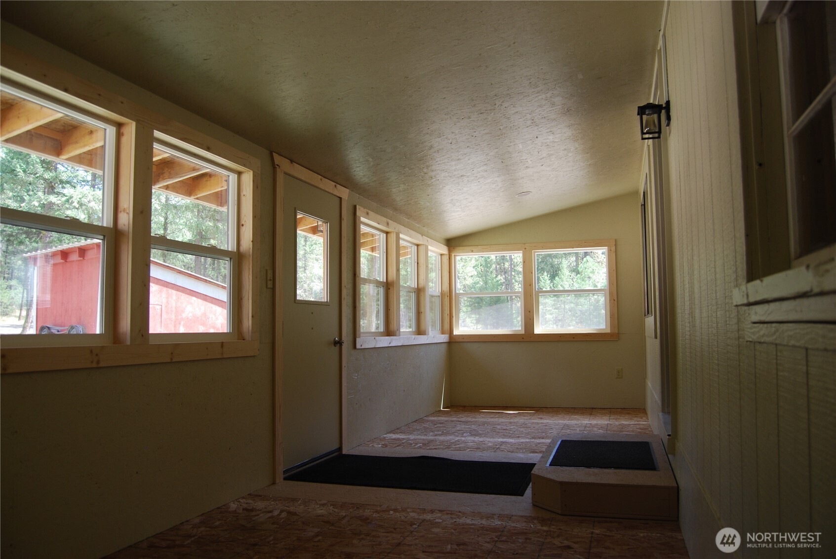 31 Summit Lake Rd , Tonasket, WA 98855