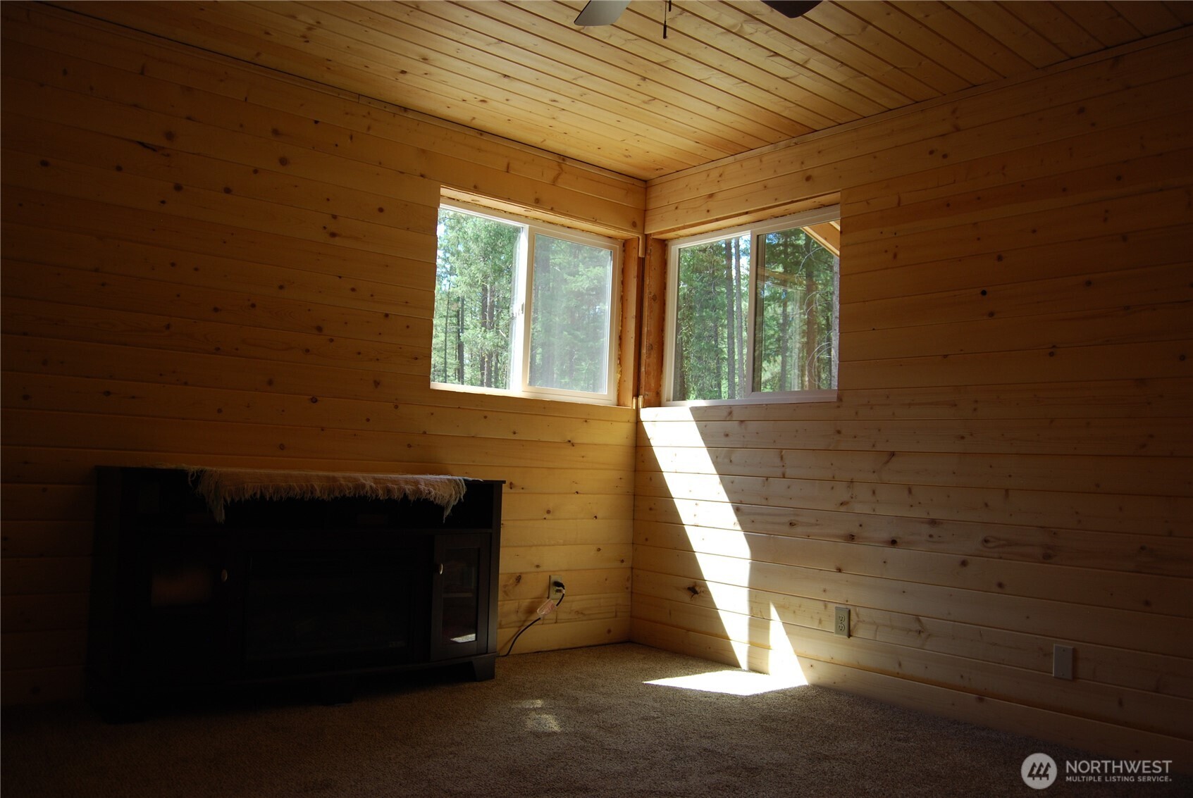 31 Summit Lake Rd , Tonasket, WA 98855