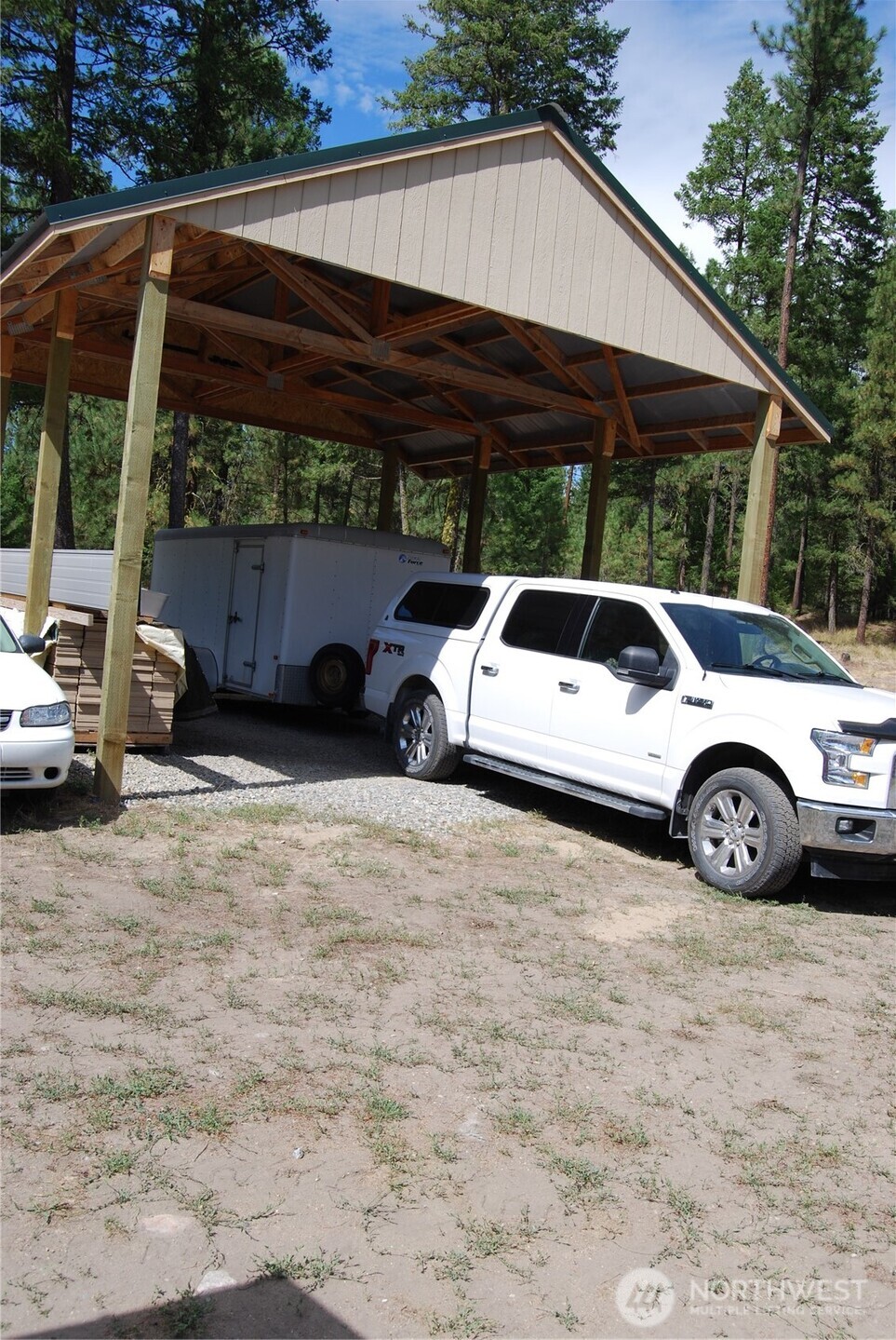 31 Summit Lake Rd , Tonasket, WA 98855