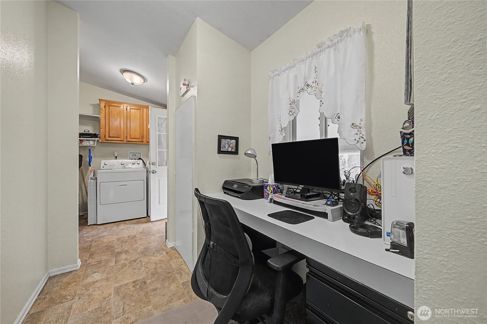 7581 Rainier NE, Moses Lake, WA 98837