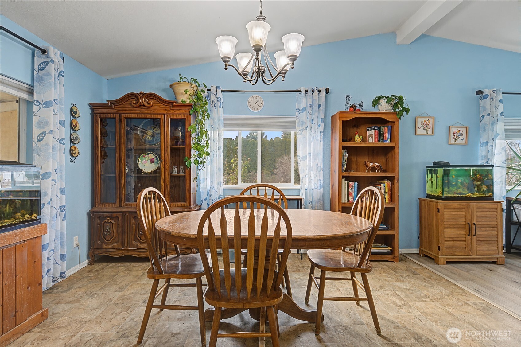 7581 Rainier NE, Moses Lake, WA 98837