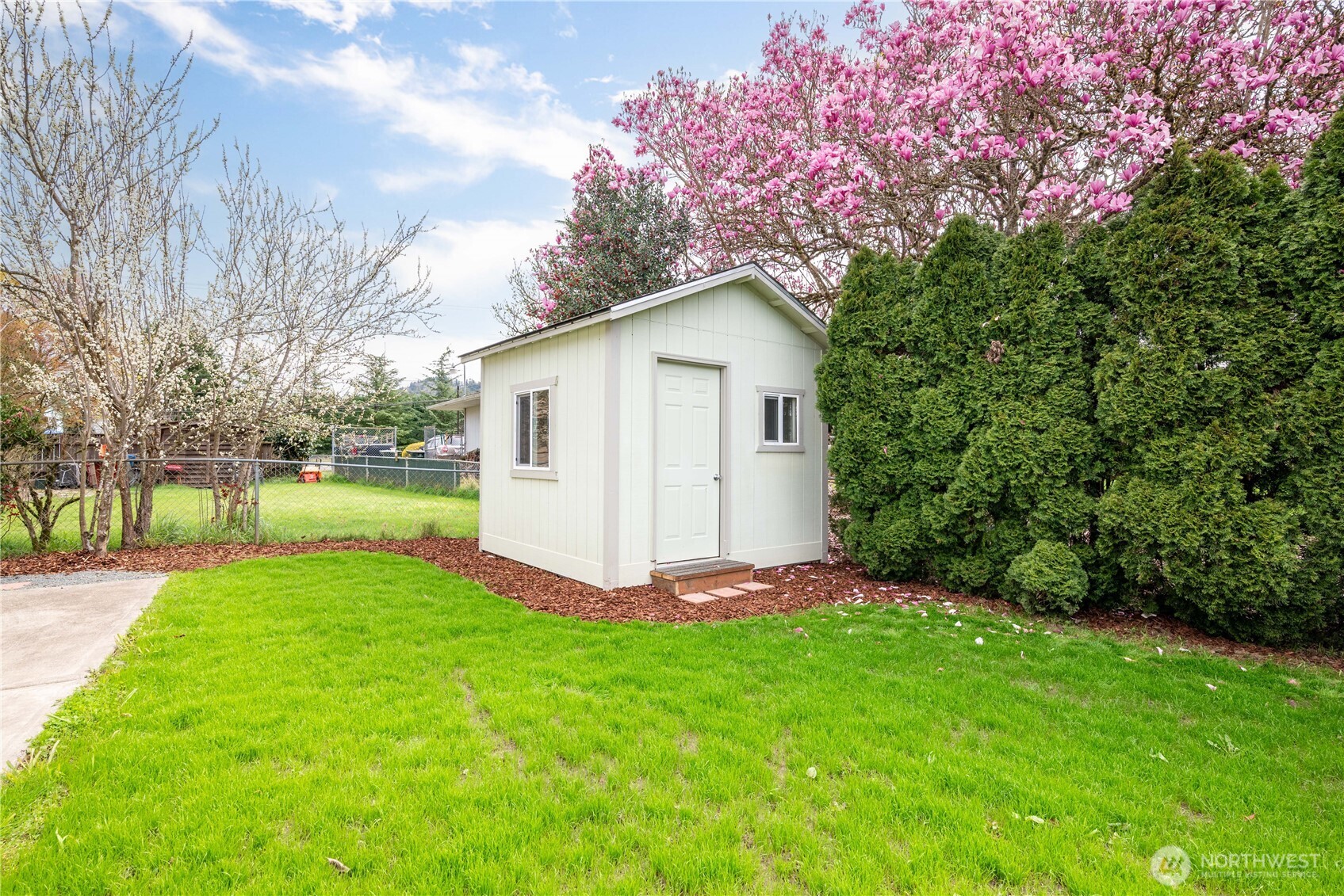 130 Dehning Drive , Woodland, WA 98674