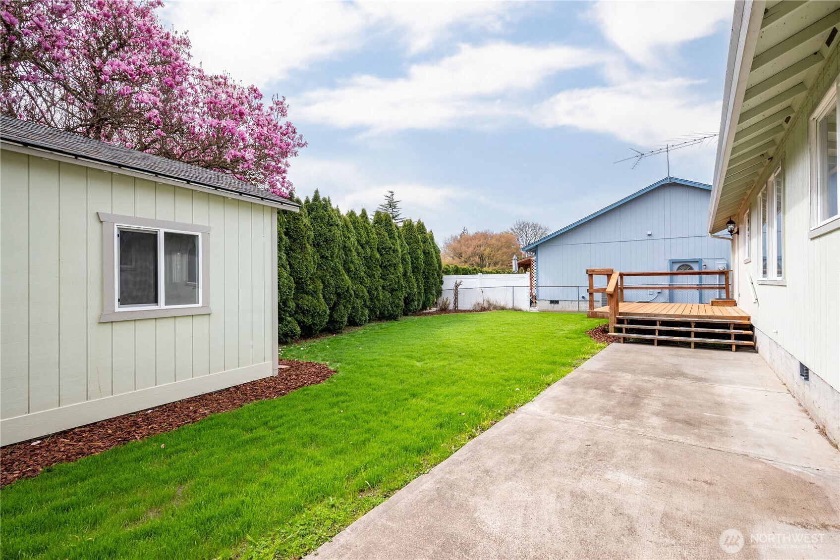 130 Dehning Drive , Woodland, WA 98674
