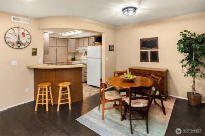 11510 NE 128th Street #8, Kirkland, WA 98034 - Photo 2