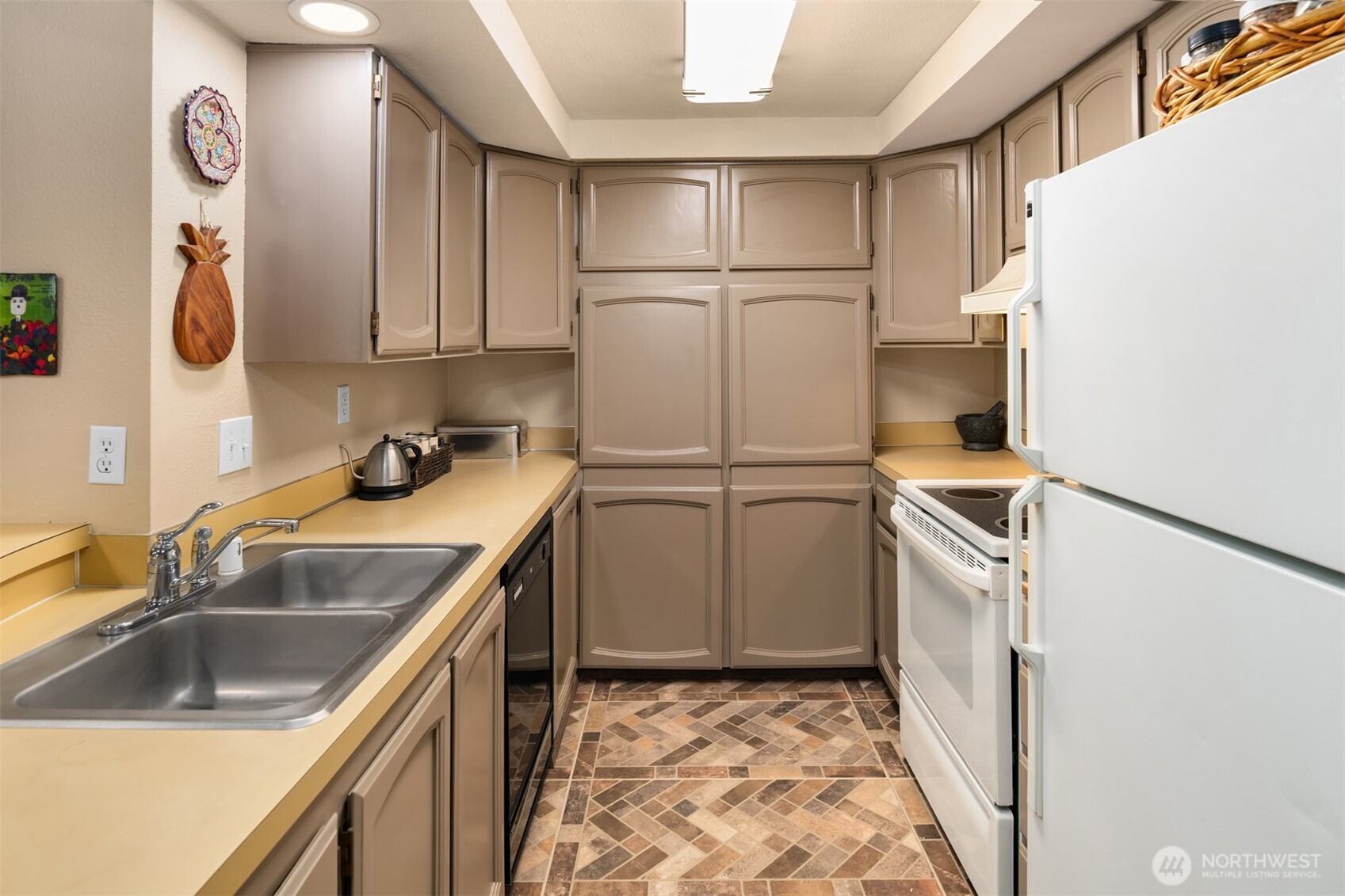 11510 NE 128th Street #8, Kirkland, WA 98034