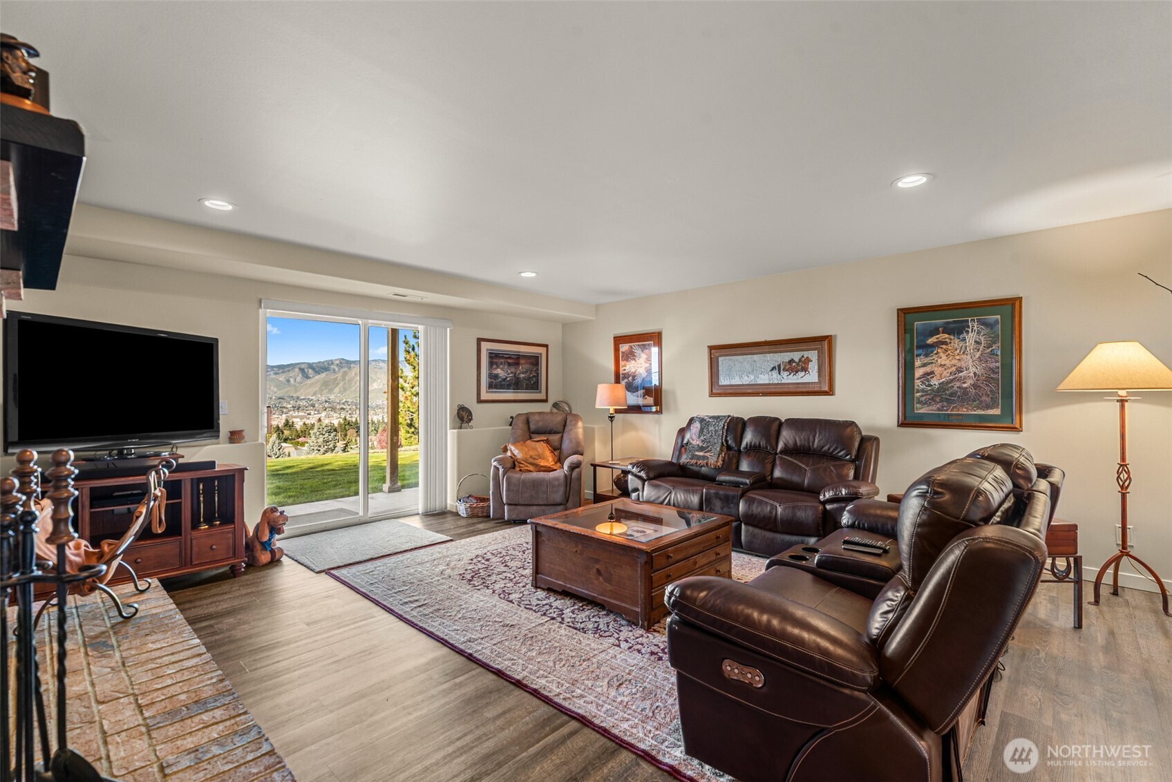 810 Briarwood Drive , East Wenatchee, WA 98802