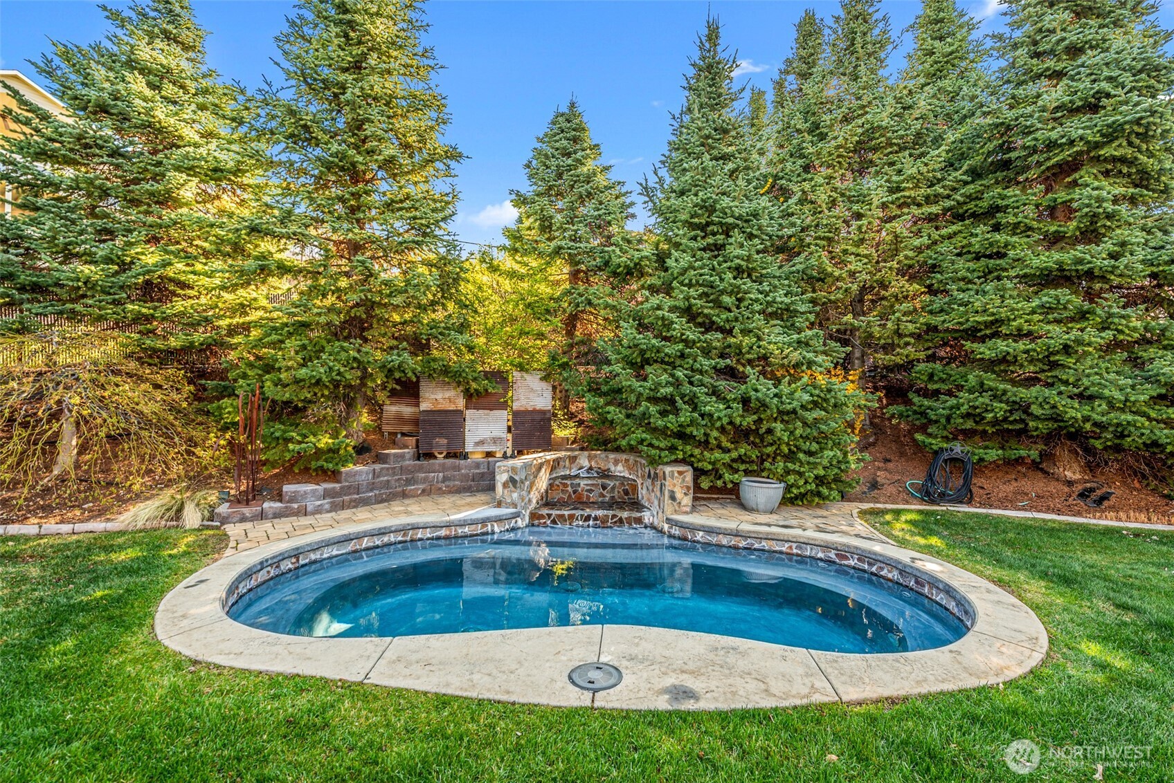 810 Briarwood Drive , East Wenatchee, WA 98802