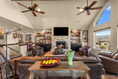 810 Briarwood Drive , East Wenatchee, WA 98802 - Photo 4