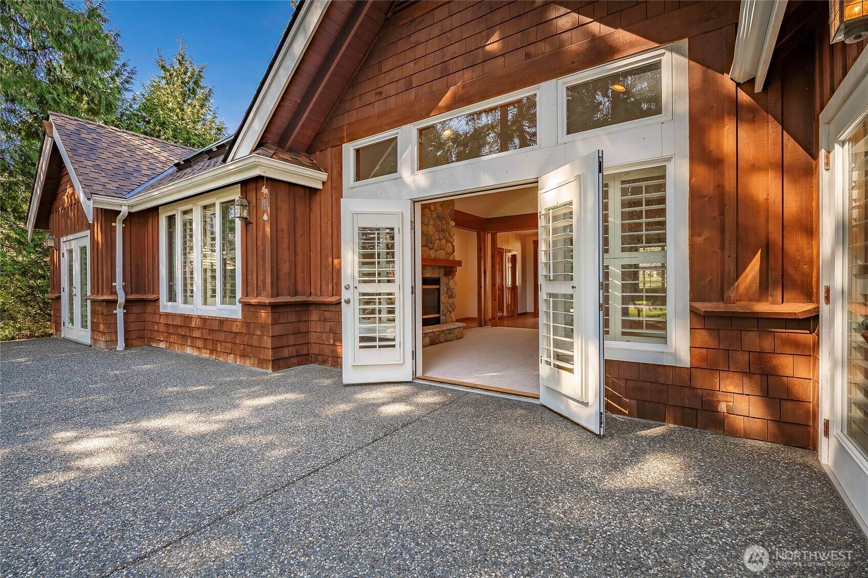 8606 Great Horned Owl Lane , Blaine, WA 98230