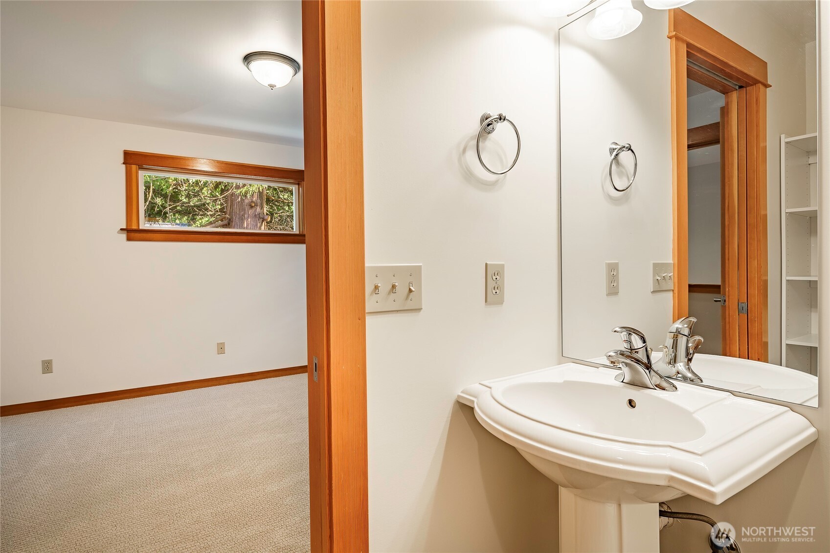 8606 Great Horned Owl Lane , Blaine, WA 98230