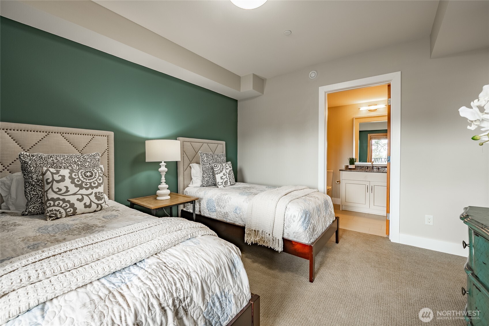 9535 Semiahmoo Parkway #B202, Blaine, WA 98230