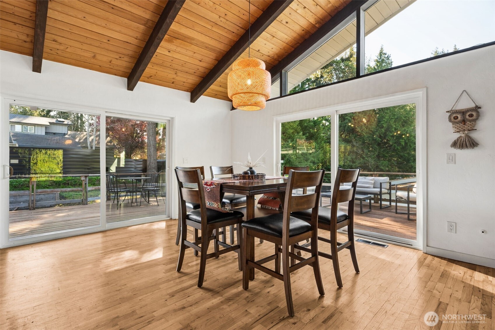 9832 Whitecap Drive NW, Olympia, WA 98502