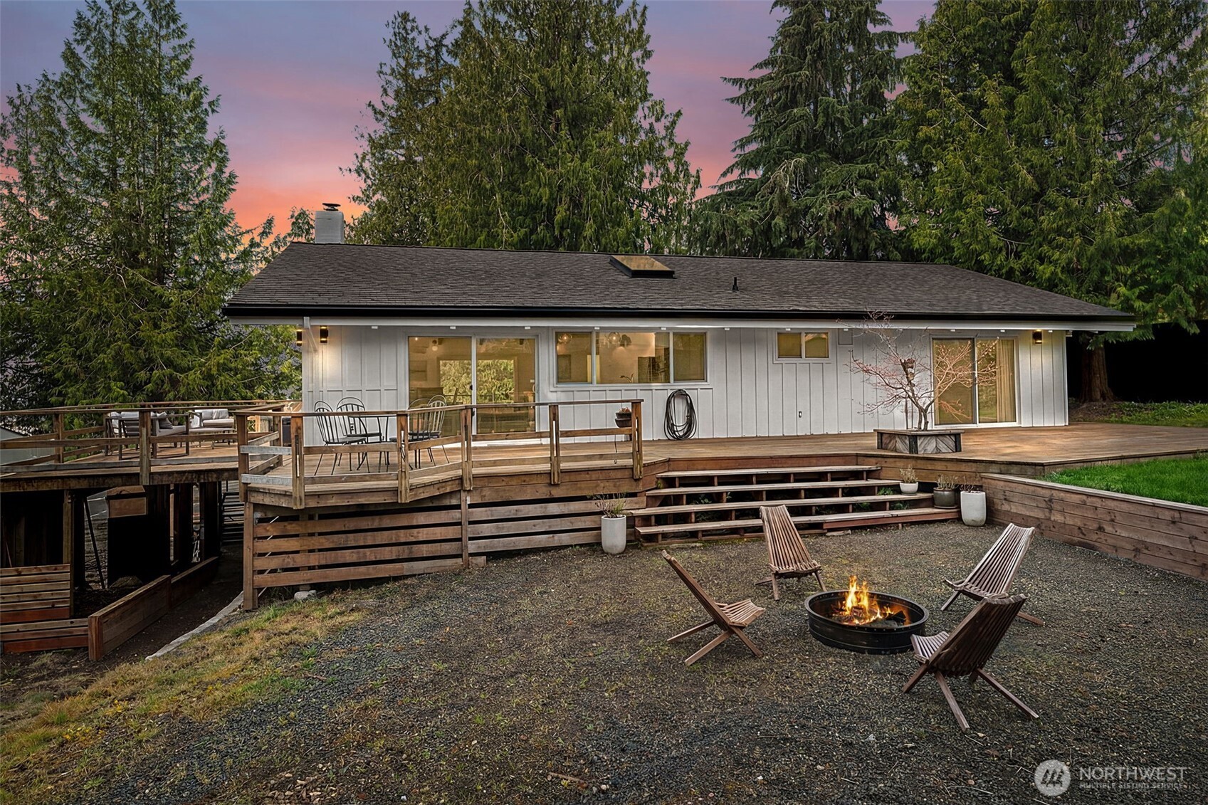 9832 Whitecap Drive NW, Olympia, WA 98502