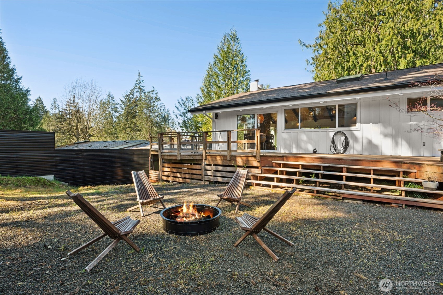 9832 Whitecap Drive NW, Olympia, WA 98502