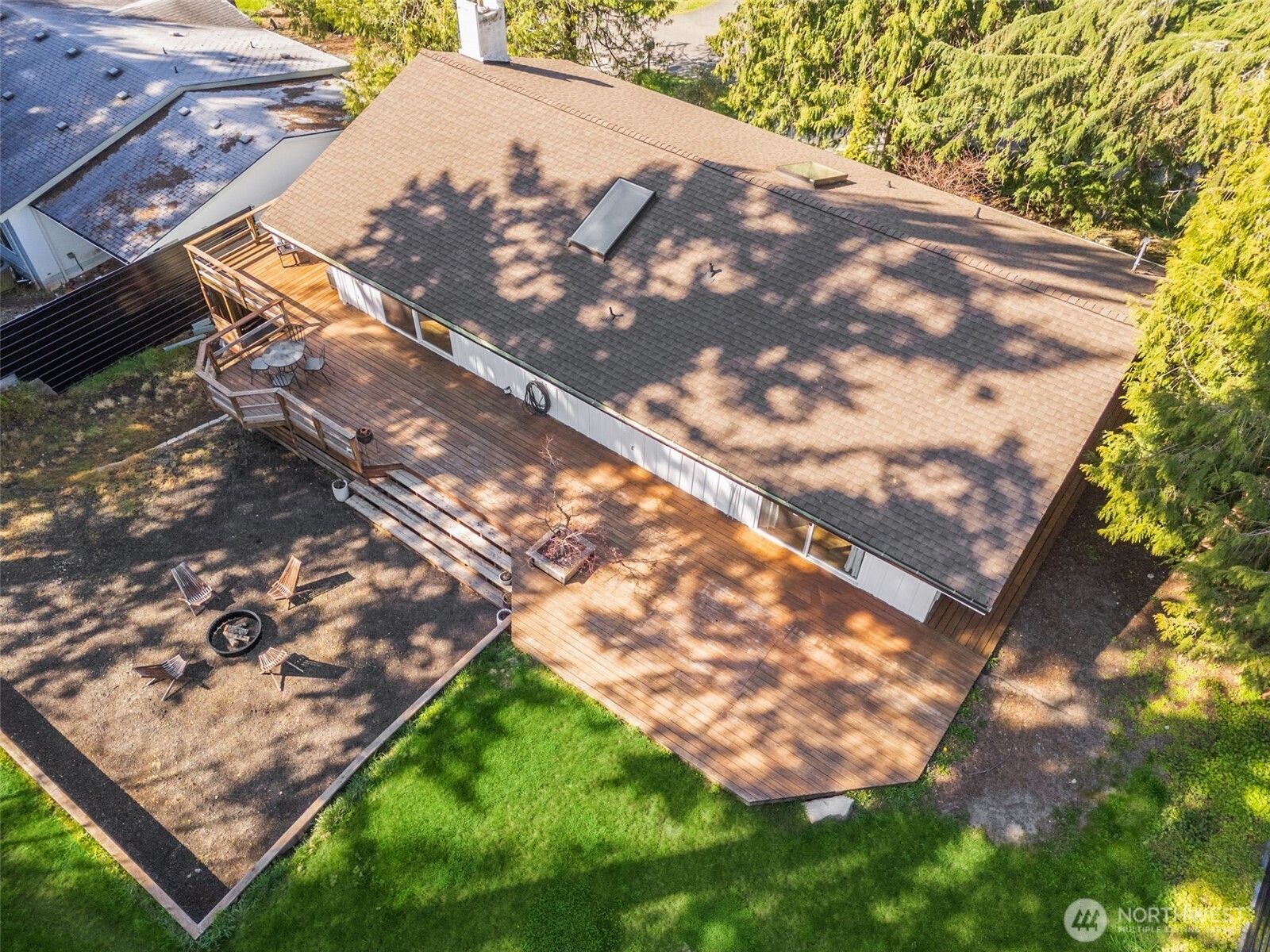 9832 Whitecap Drive NW, Olympia, WA 98502