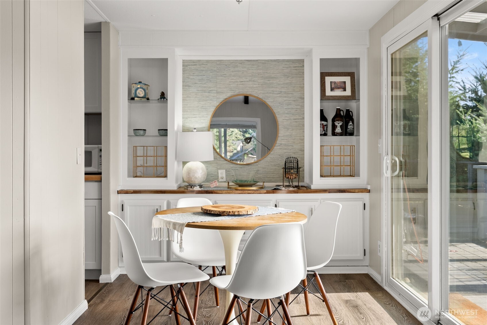 40 N Canal View Road , Hoodsport, WA 98548