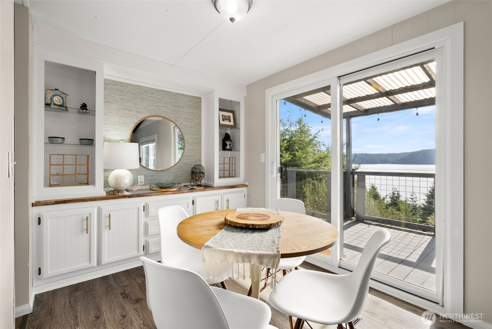 40 N Canal View Road , Hoodsport, WA 98548