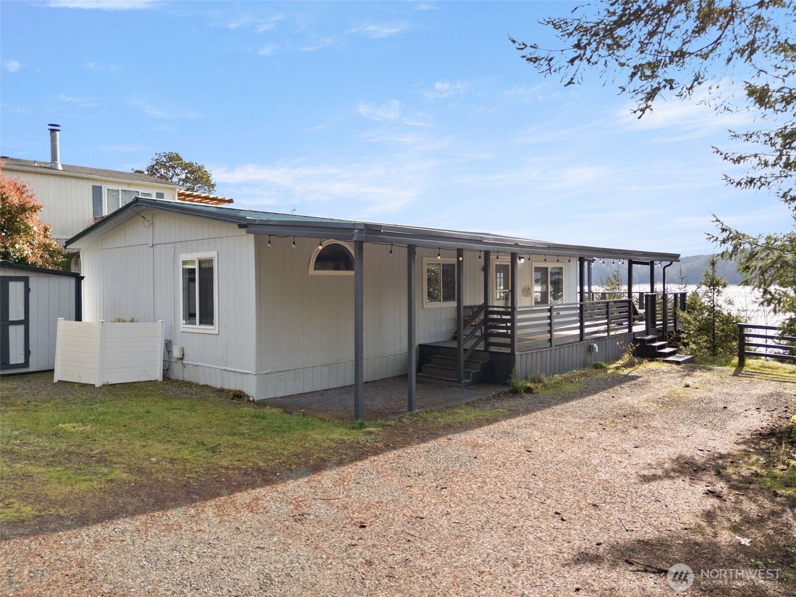40 N Canal View Road , Hoodsport, WA 98548