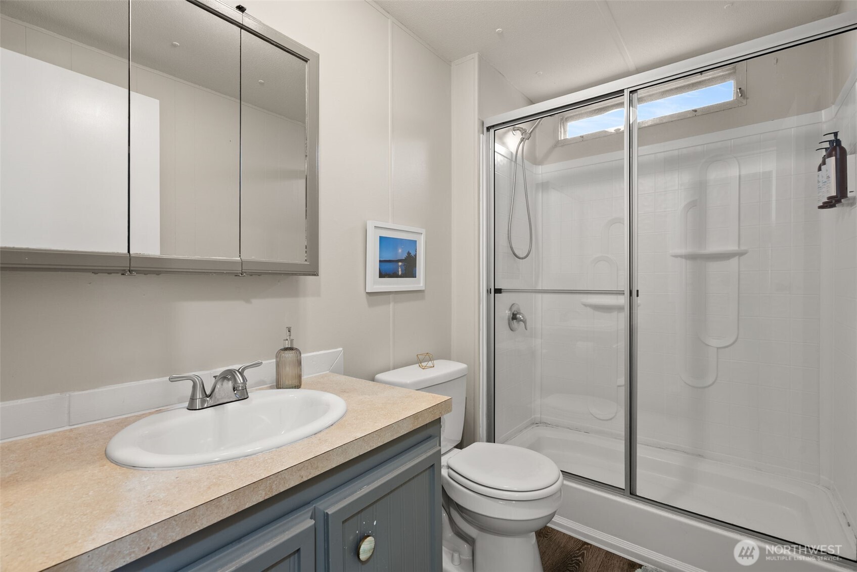 40 N Canal View Road , Hoodsport, WA 98548