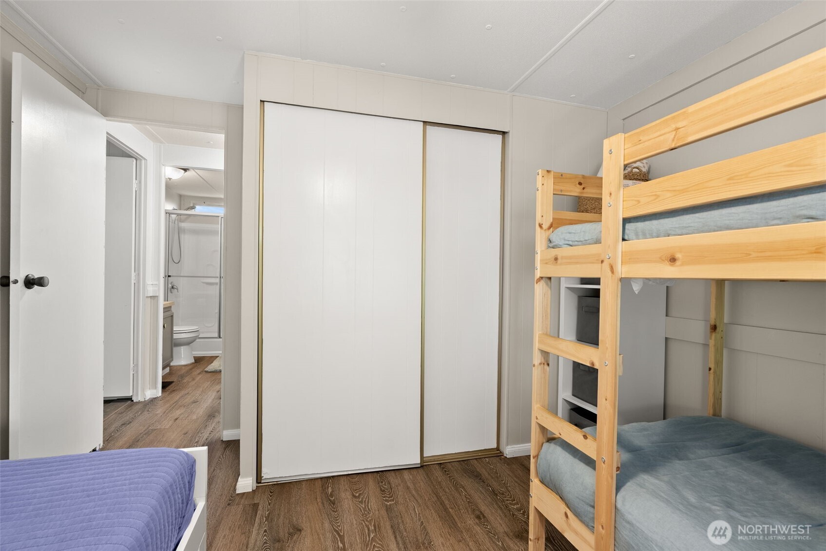 40 N Canal View Road , Hoodsport, WA 98548