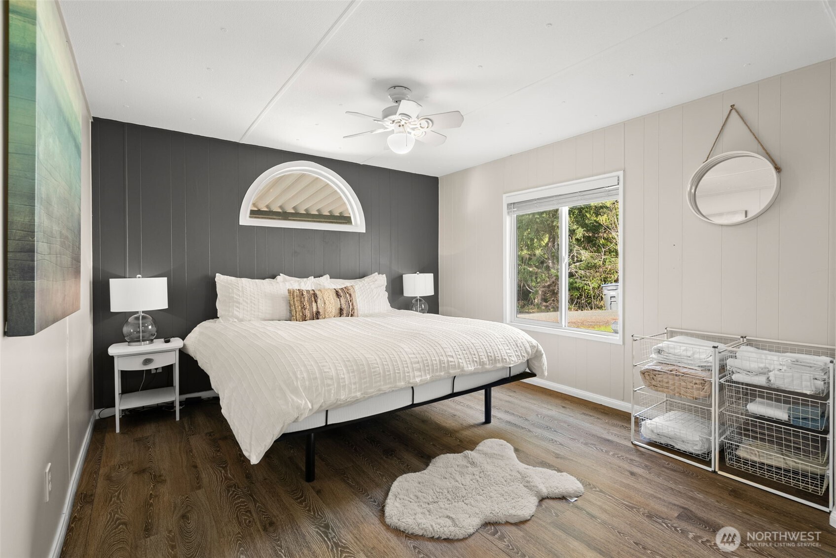 40 N Canal View Road , Hoodsport, WA 98548