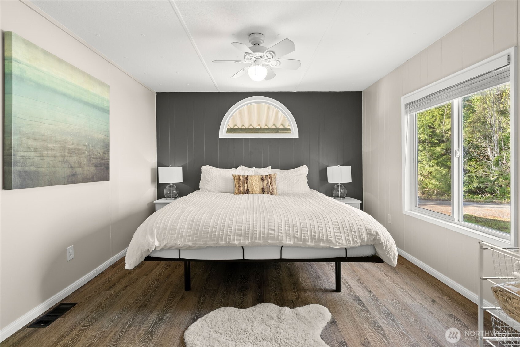 40 N Canal View Road , Hoodsport, WA 98548