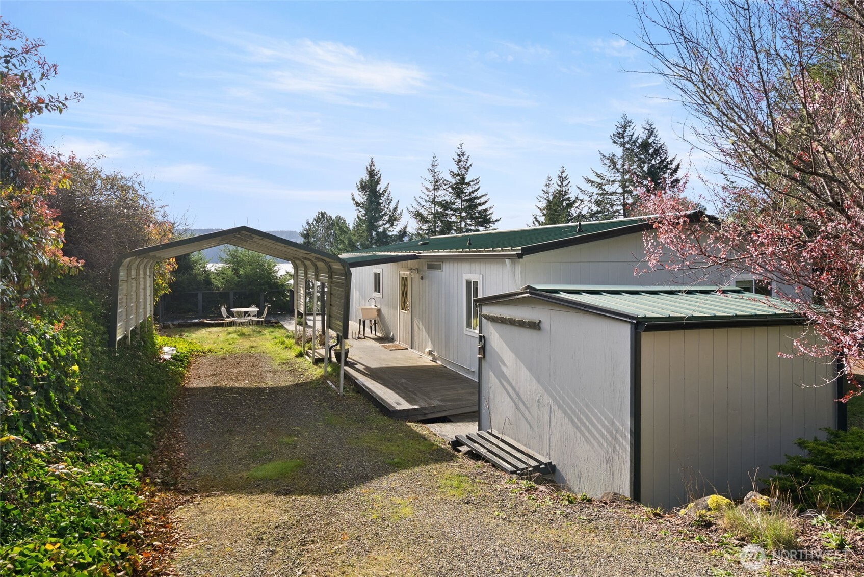 40 N Canal View Road , Hoodsport, WA 98548