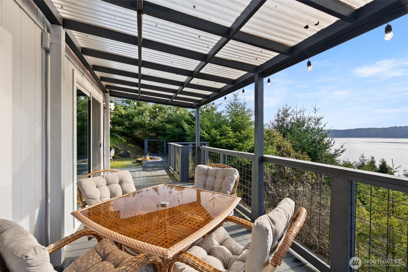 40 N Canal View Road , Hoodsport, WA 98548