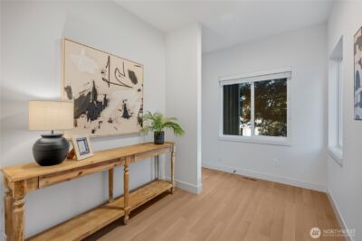 10317 Sand Point Way NE, Seattle, WA 98125 - Photo 16