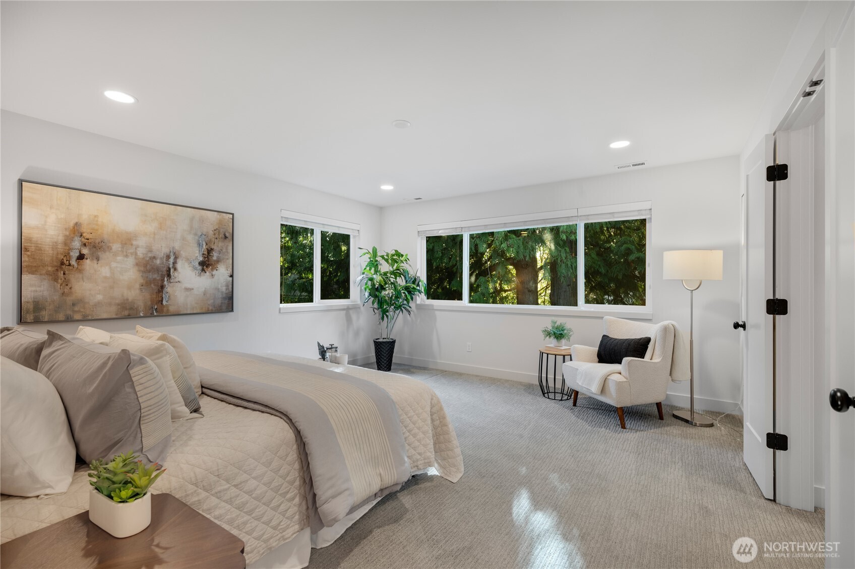 10317 Sand Point Way NE, Seattle, WA 98125