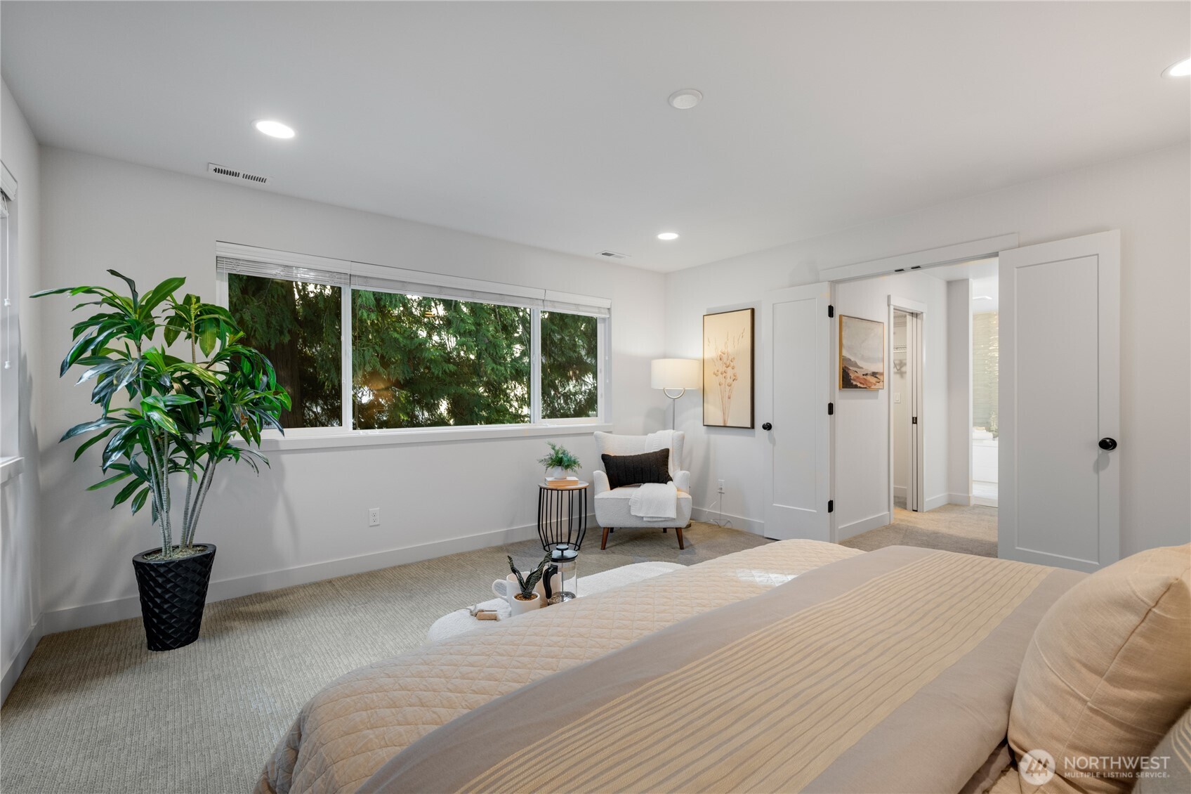 10317 Sand Point Way NE, Seattle, WA 98125