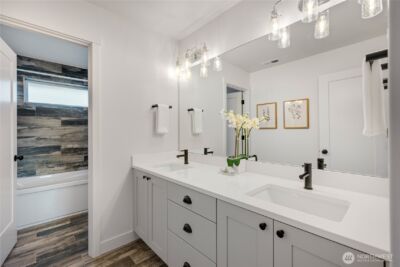 10317 Sand Point Way NE, Seattle, WA 98125 - Photo 31