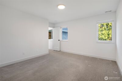 10317 Sand Point Way NE, Seattle, WA 98125 - Photo 32