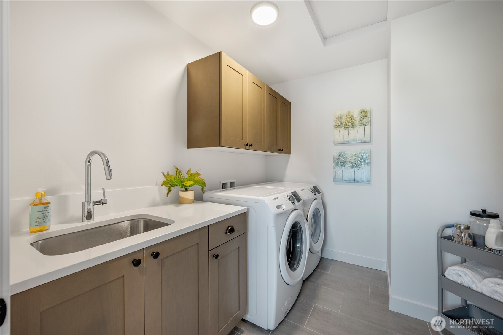 10317 Sand Point Way NE, Seattle, WA 98125