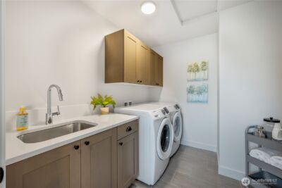 10317 Sand Point Way NE, Seattle, WA 98125 - Photo 35