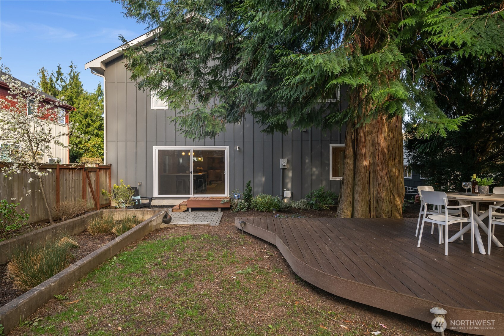 10317 Sand Point Way NE, Seattle, WA 98125