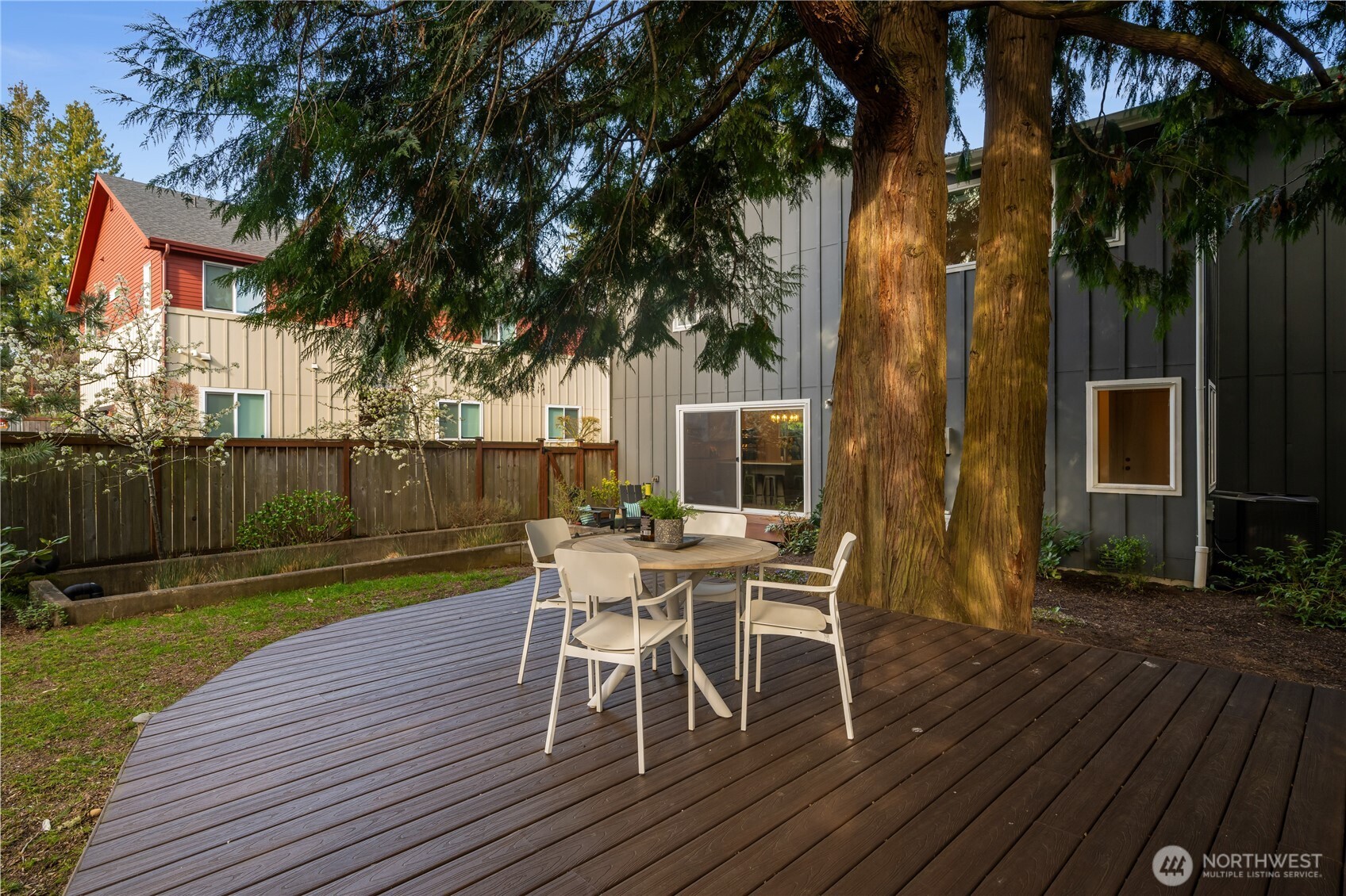 10317 Sand Point Way NE, Seattle, WA 98125