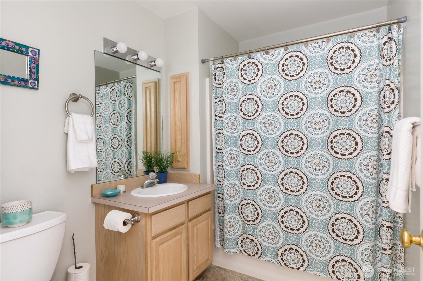 2418 James Place #402, Langley, WA 98260