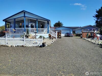 526 Sand Dune Avenue SW, Ocean Shores, WA 98569 - Photo 1