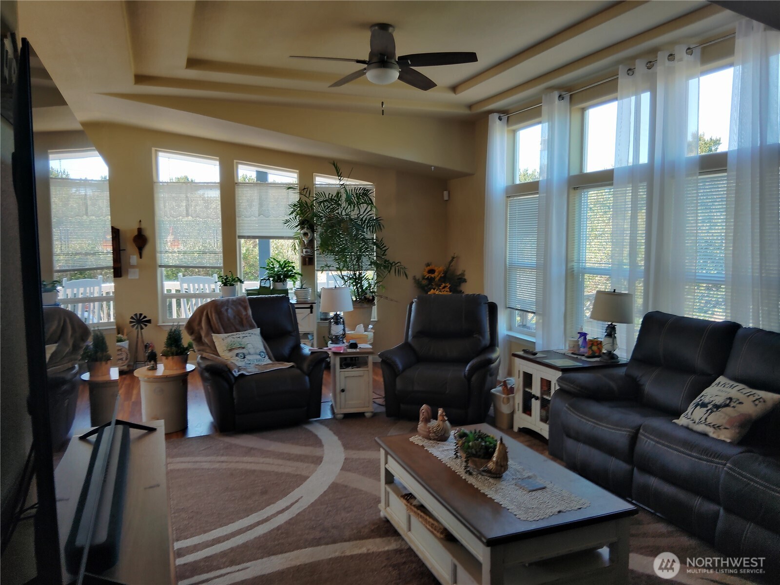 526 Sand Dune Avenue SW, Ocean Shores, WA 98569