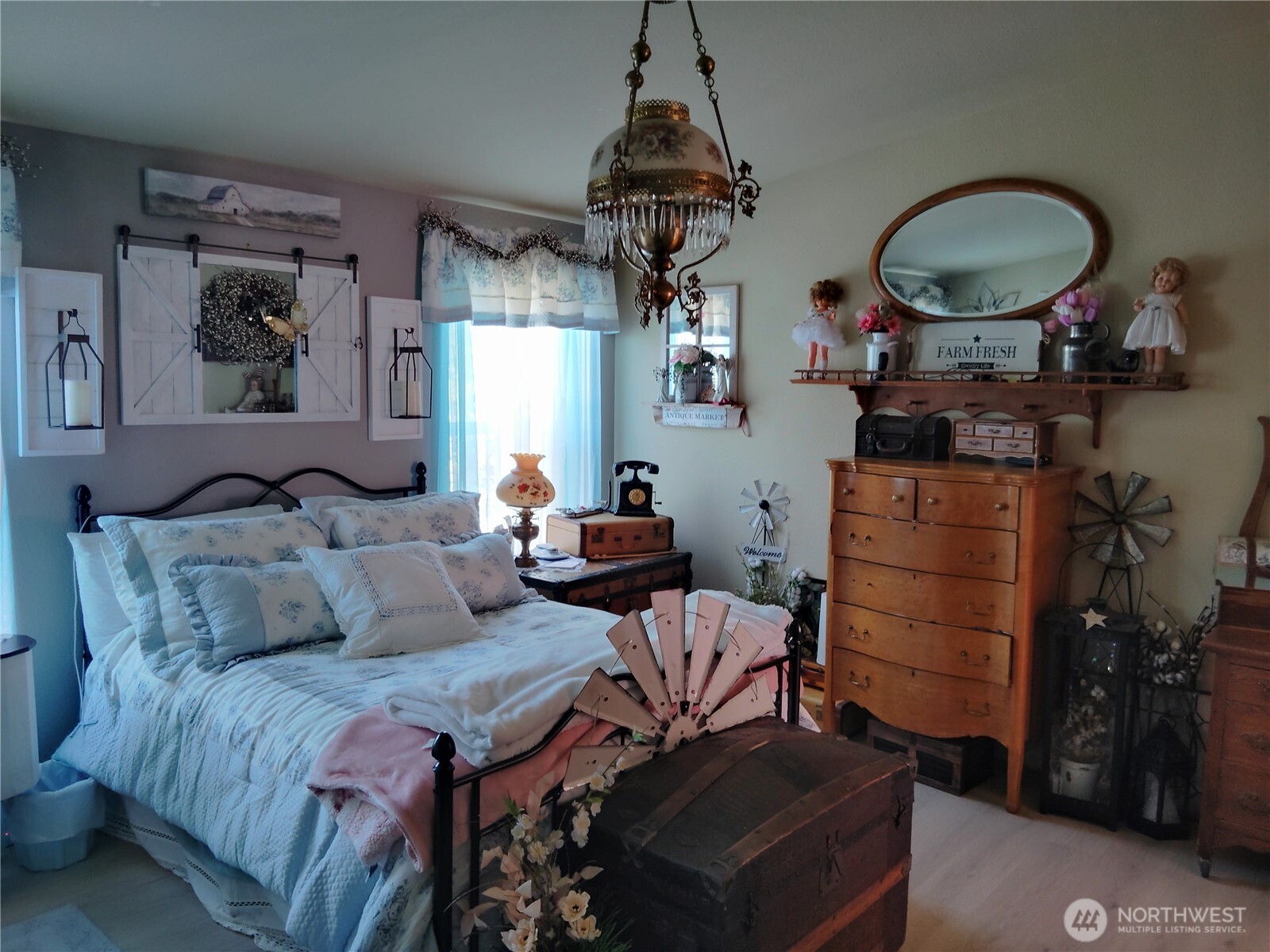 526 Sand Dune Avenue SW, Ocean Shores, WA 98569