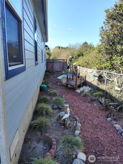 526 Sand Dune Avenue SW, Ocean Shores, WA 98569 - Photo 34