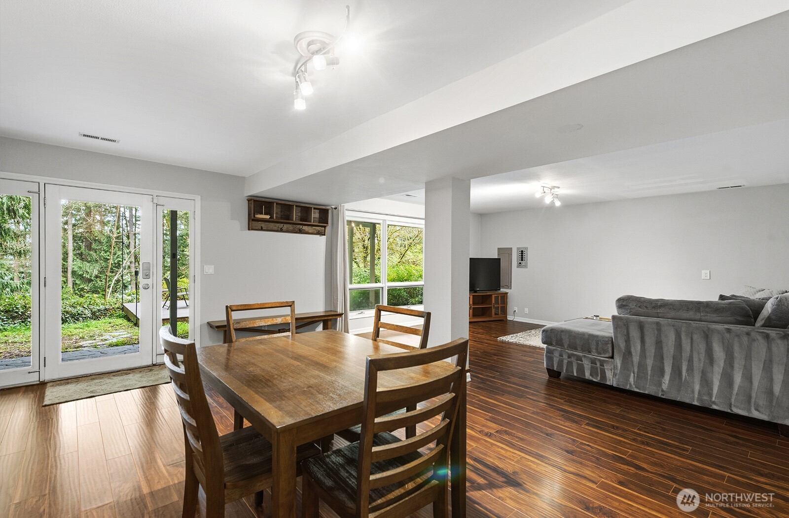 3820 E Ames Lake Drive NE, Redmond, WA 98053